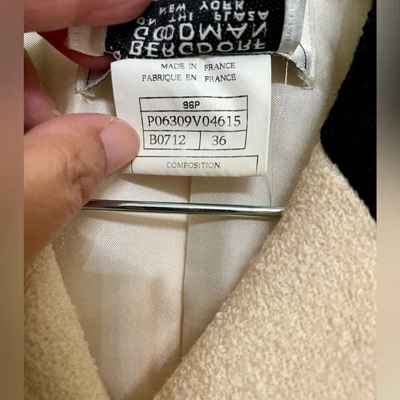 Vintage CHANEL Ivory & Black Bouclé Tweed Skirt Suit - Picture 8 of 13